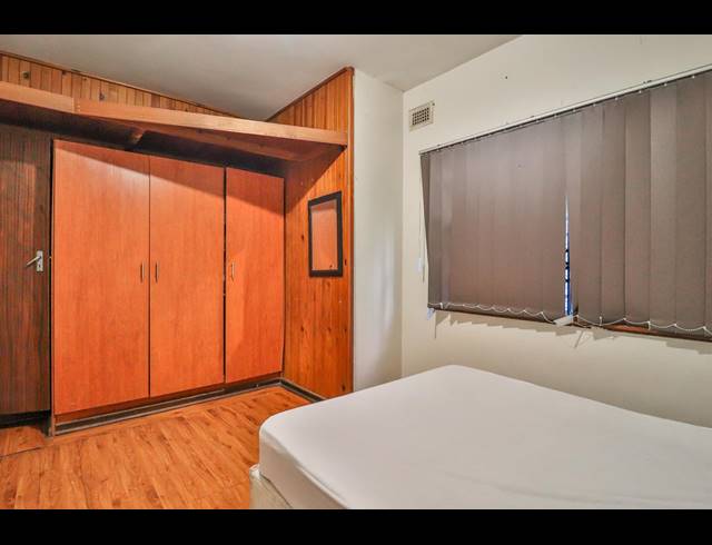 4 BEDROOM HOUSE FOR SALE IN WESTRIDGE